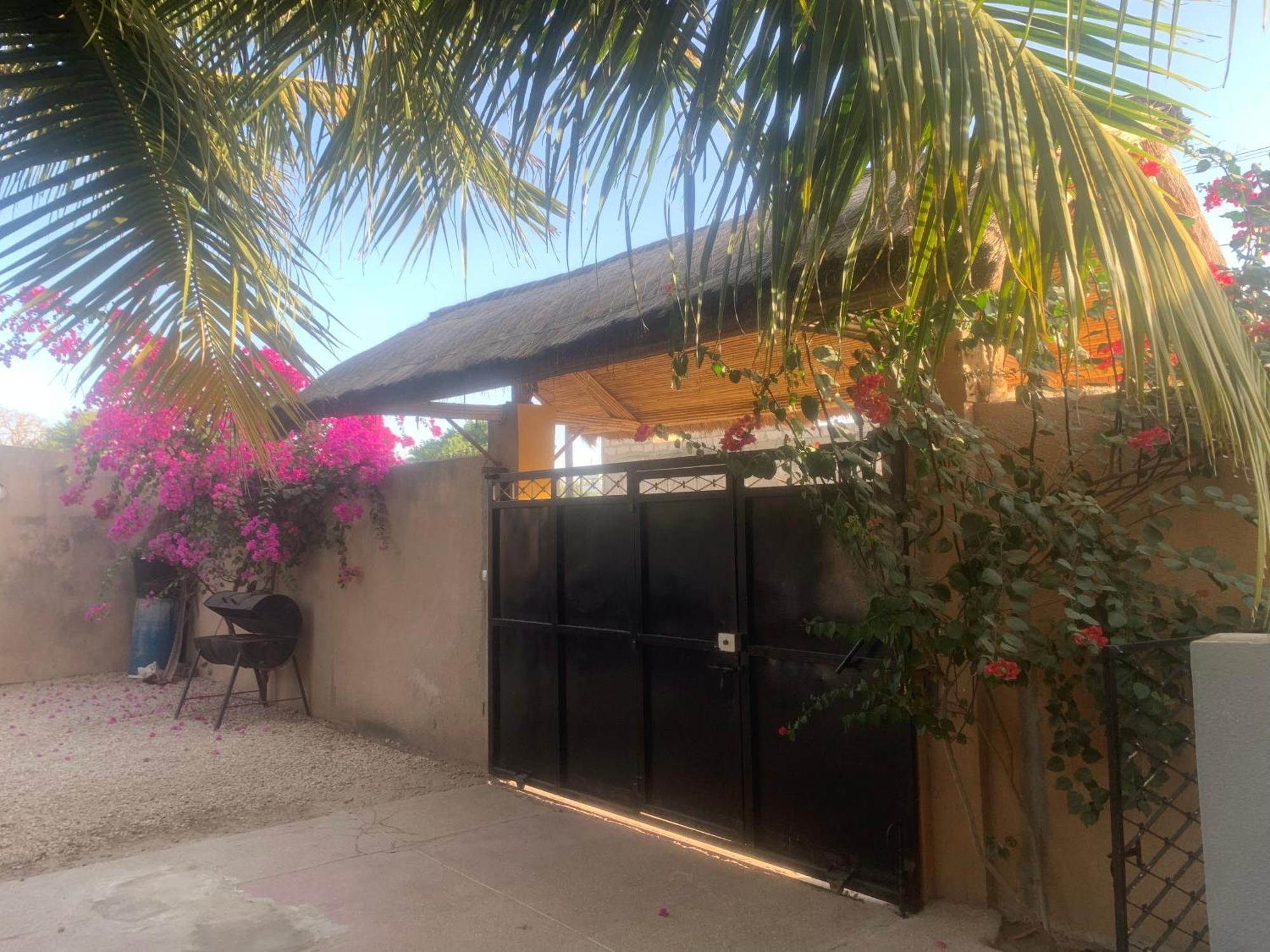 Auberge Keur Ely Ouoran Exterior photo